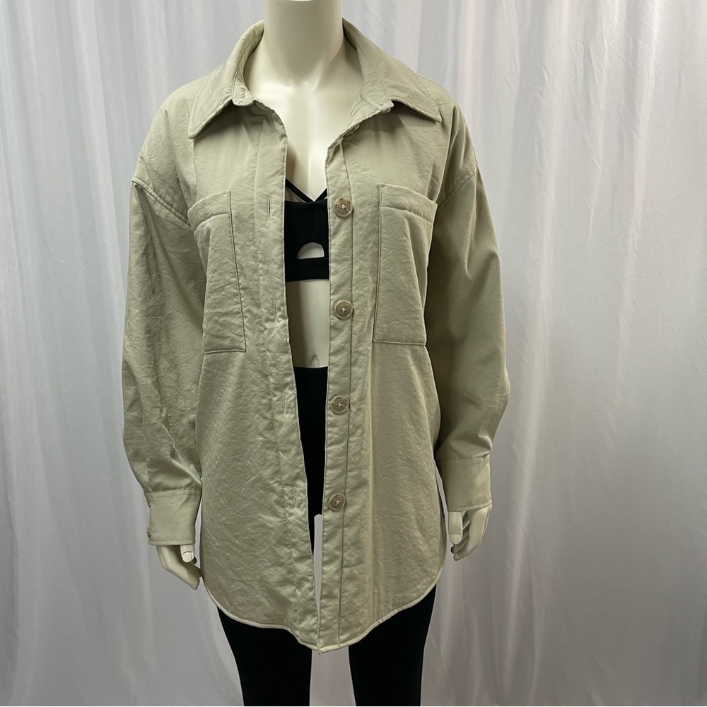 H&M Oversized Shirt Jacket, Padded Shacket, Green/Beige Size Small